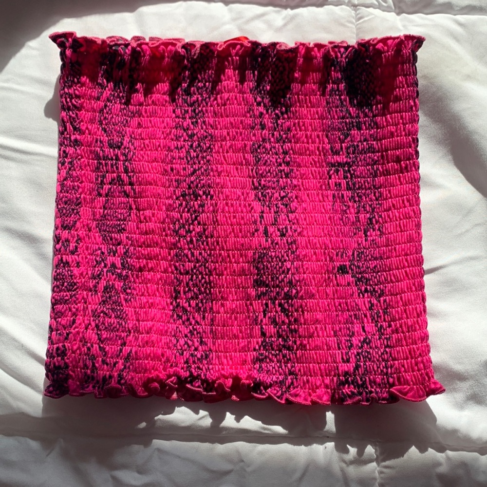 Black and pink tub top size S
